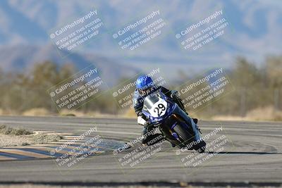 media/Dec-07-2025-CVMA (Sun) [[3e7d2de5dc]]/Race 12- Formula 40 MW and LW/